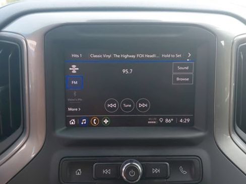 Used 2024 Chevrolet Silverado 1500 Custom AWD/4WD image 17