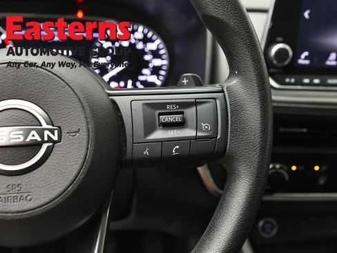 Used 2023 Nissan Rogue S AWD/4WD image 16