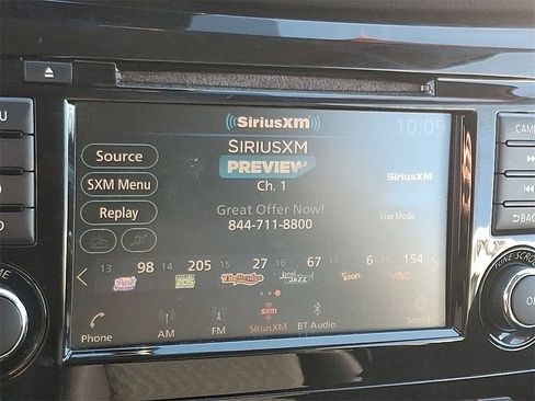 Used 2019 Nissan Rogue SV w/ Premium Package image 17