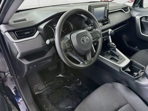 Used 2019 Toyota RAV4 XLE w/ Convenience Package FWD image 17