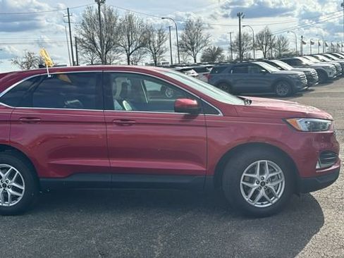 Certified 2023 Ford Edge SEL w/ Convenience Package image 2