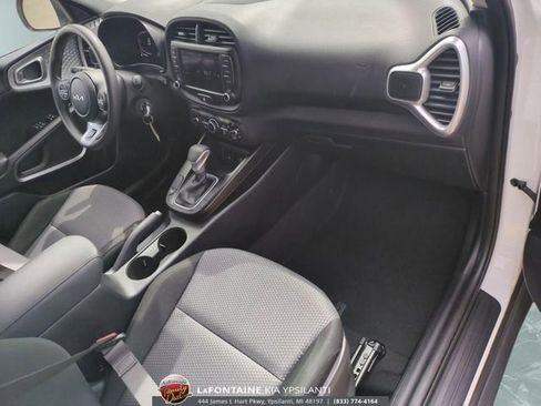 Used 2025 Kia Soul LX w/ LX Technology Package image 25