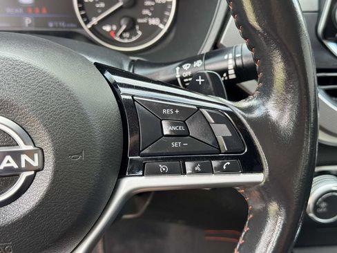 Used 2024 Nissan Altima 2.5 SR FWD image 12