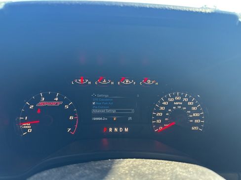 Used 2019 Ford F150 XLT w/ Equipment Group 302A Luxury AWD/4WD image 12