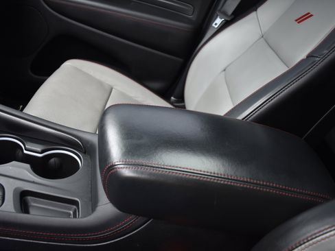 Used 2023 Dodge Durango GT image 23