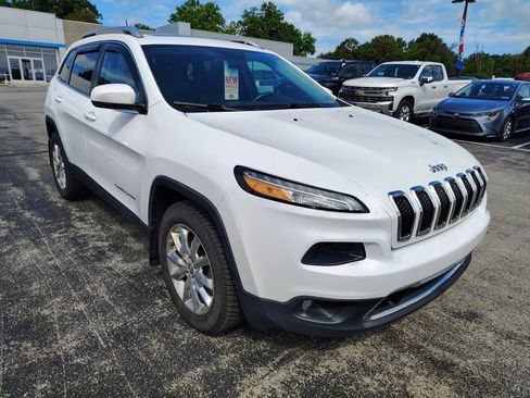 Used 2016 Jeep Cherokee Limited AWD/4WD image 3