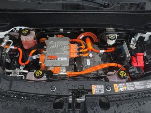Used 2022 Chevrolet Bolt EUV LT w/ Driver Confidence Package FWD image 5