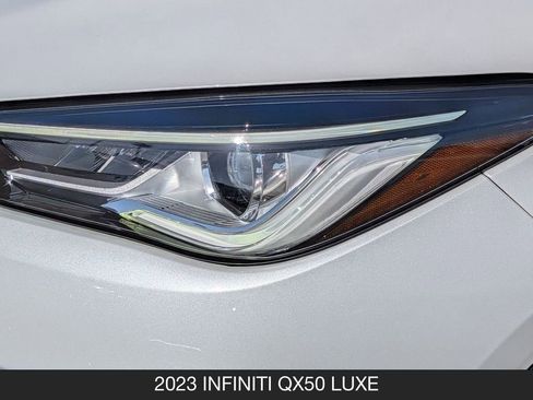 Used 2023 INFINITI QX50 Luxe AWD/4WD image 11