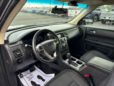 Used 2019 Ford Flex SE FWD image 13