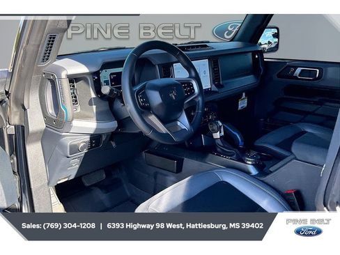 Used 2024 Ford Bronco Black Diamond w/ Sasquatch Package AWD/4WD image 12