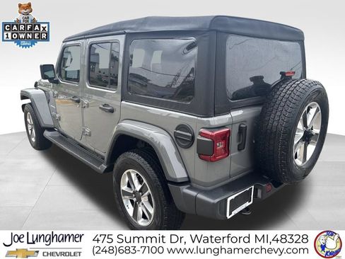 Used 2022 Jeep Wrangler Unlimited Sahara w/ LED Lighting Group AWD/4WD image 6