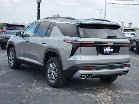 New 2026 Chevrolet Traverse LT w/ Driver Confidence Package FWD image 3