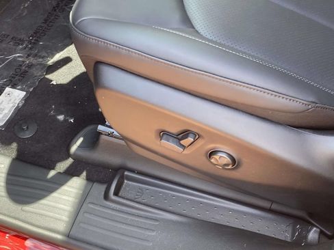 New 2027 Chrysler Pacifica Select FWD image 17