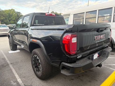 Used 2026 GMC Canyon AT4 AWD/4WD image 10