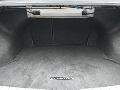 Used 2020 Hyundai Elantra SE image 22