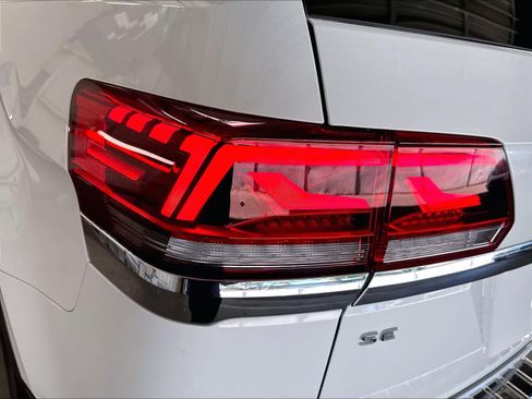 Used 2023 Volkswagen Atlas SE w/ Black Wheel Package FWD image 26