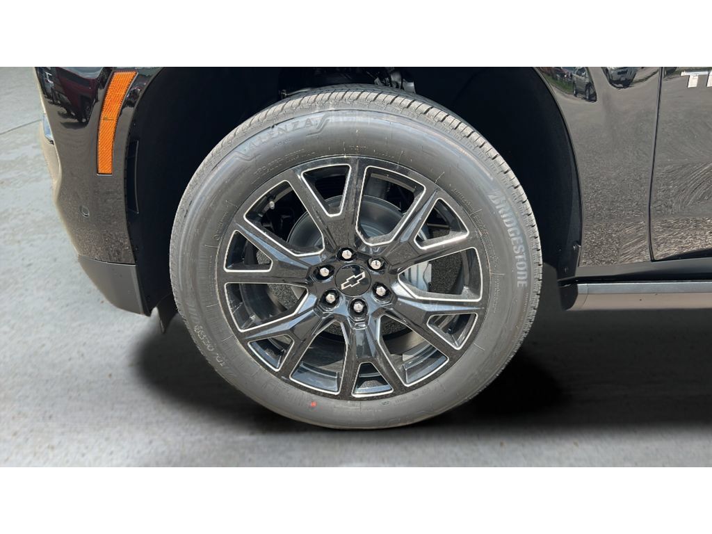 New 2026 Chevrolet Tahoe High Country AWD/4WD image 36