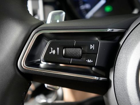 Certified 2026 Porsche Macan AWD/4WD image 21