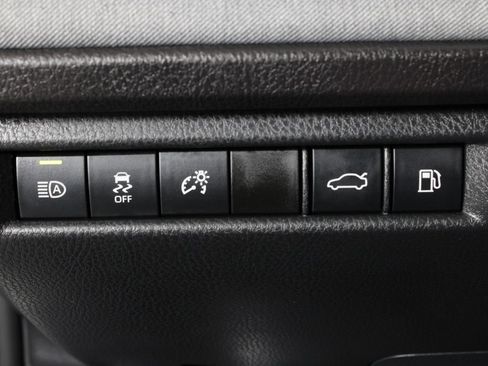 Used 2026 Toyota Camry LE FWD image 22