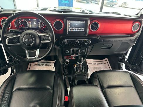 Used 2018 Jeep Wrangler Unlimited Rubicon w/ Steel Bumper Group image 19