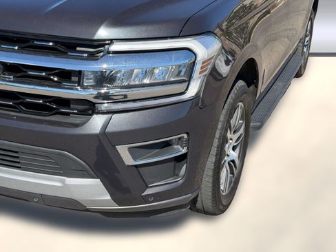 Used 2024 Ford Expedition Limited AWD/4WD image 12