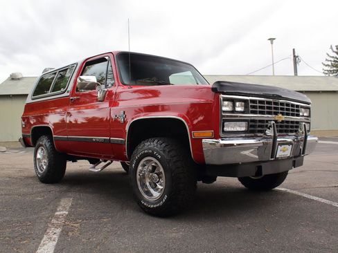 Used 1991 Chevrolet Blazer 4WD image 10