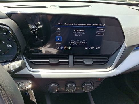 New 2026 Chevrolet Trax LS w/ LS Convenience Package FWD image 11
