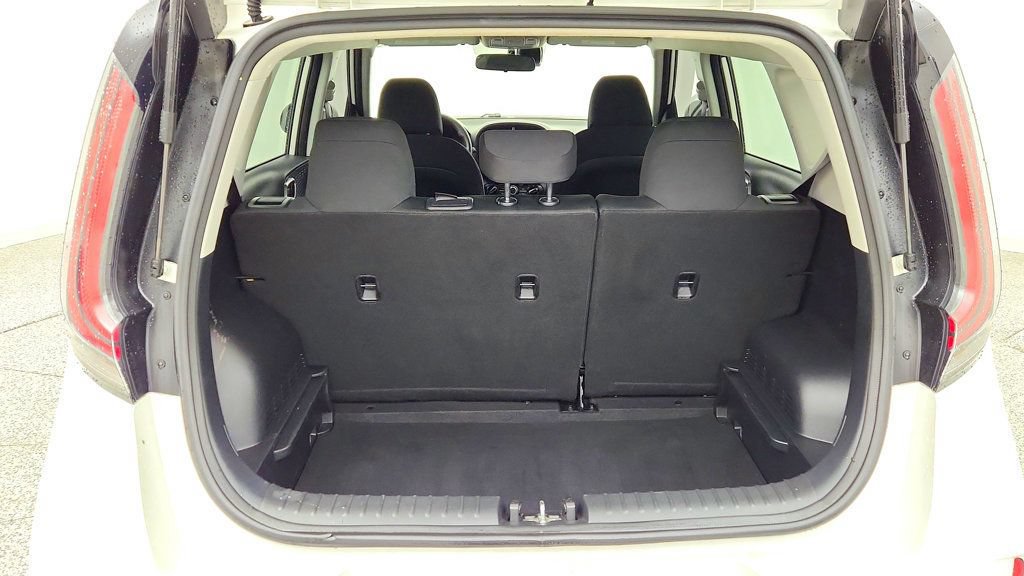 Used 2024 Kia Soul LX w/ Option Group 015 FWD image 20