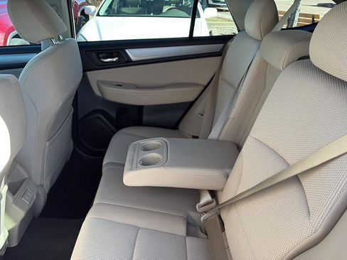 Used 2019 Subaru Outback 2.5i Premium image 20