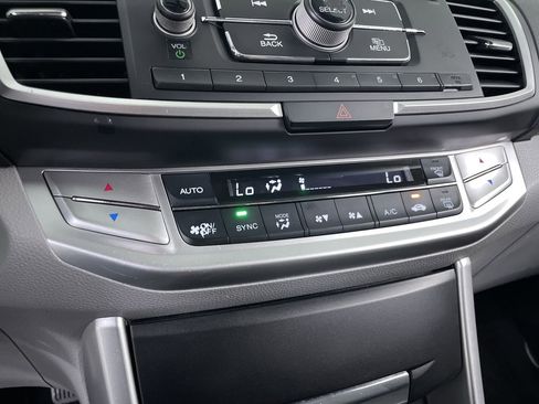 Used 2015 Honda Accord LX image 16