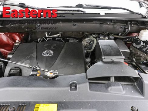 Used 2019 Toyota Highlander Limited Platinum AWD/4WD image 7