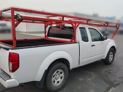 Used 2020 Nissan Frontier S AWD/4WD image 8