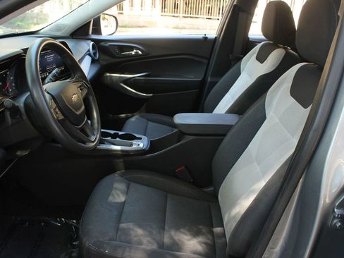 Used 2024 Chevrolet Trax LS w/ Driver Confidence Package FWD image 14