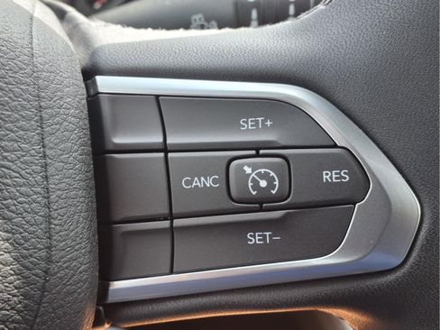 New 2026 Jeep Compass Latitude AWD/4WD image 14