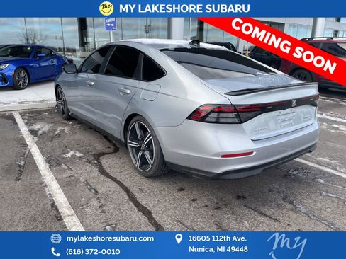 Used 2025 Honda Accord Sport image 8