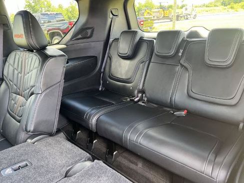Certified 2025 Nissan Armada PRO-4X AWD/4WD image 30