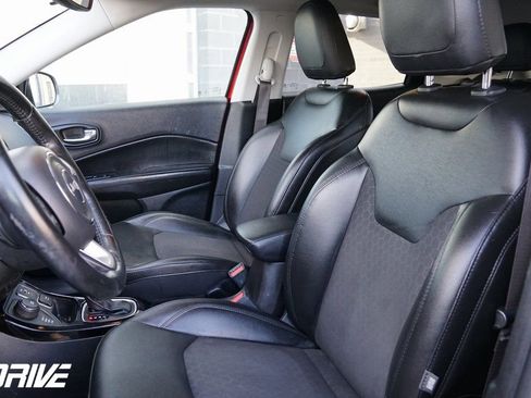 Used 2020 Jeep Compass Latitude image 18