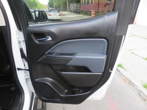Used 2016 Chevrolet Colorado Z71 AWD/4WD image 27