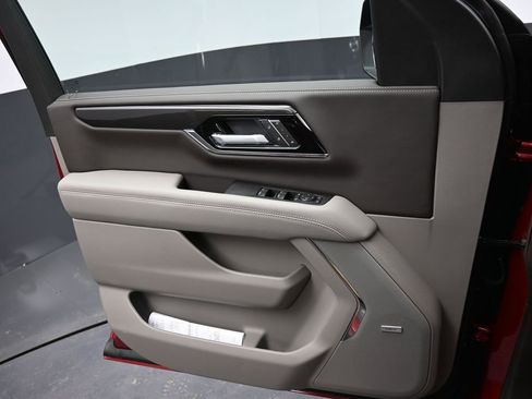 New 2026 GMC Yukon XL Elevation image 17