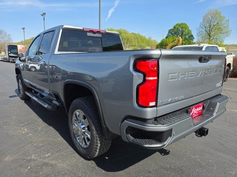 New 2026 Chevrolet Silverado 2500 High Country w/ High Country Premium Package AWD/4WD image 3
