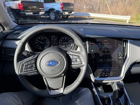 Used 2025 Subaru Outback Premium w/ Popular Package #1 image 32