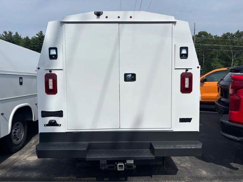 New 2024 Chevrolet Express 3500 w/ Power Convenience Package image 6