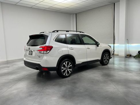Used 2023 Subaru Forester Limited AWD/4WD image 11
