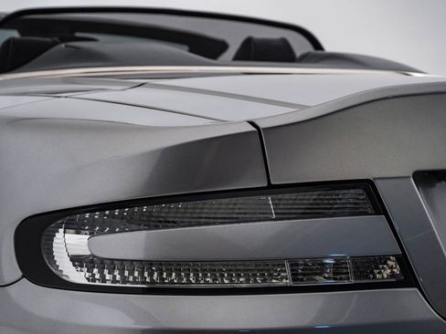 Used 2016 Aston Martin DB9 GT RWD image 15