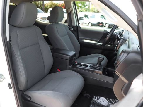 Used 2020 Toyota Tacoma SR w/ SR Convenience Package RWD image 35