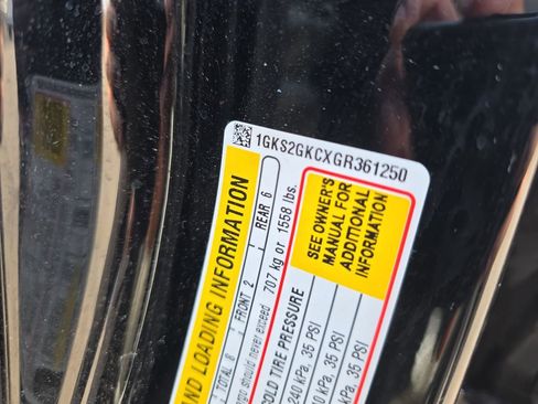 Used 2016 GMC Yukon XL SLT w/ Open Road Package image 41