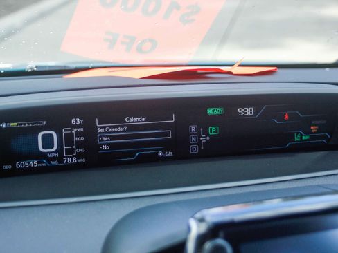 Used 2017 Toyota Prius Prime Advanced image 20