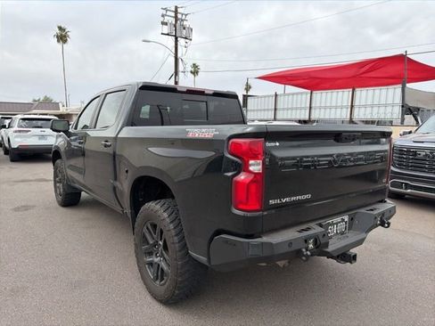 Used 2024 Chevrolet Silverado 1500 LT Trail Boss w/ Convenience Package II image 6