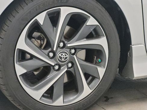 Used 2018 Toyota Corolla iM FWD image 31