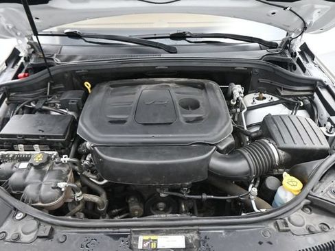 Used 2020 Jeep Grand Cherokee Summit w/ Skid Plate Group AWD/4WD image 28